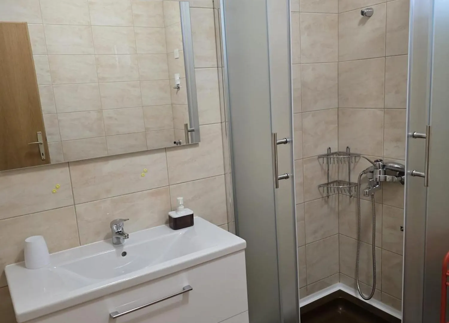 Apartmani Eta Pag Town Πανσιόν