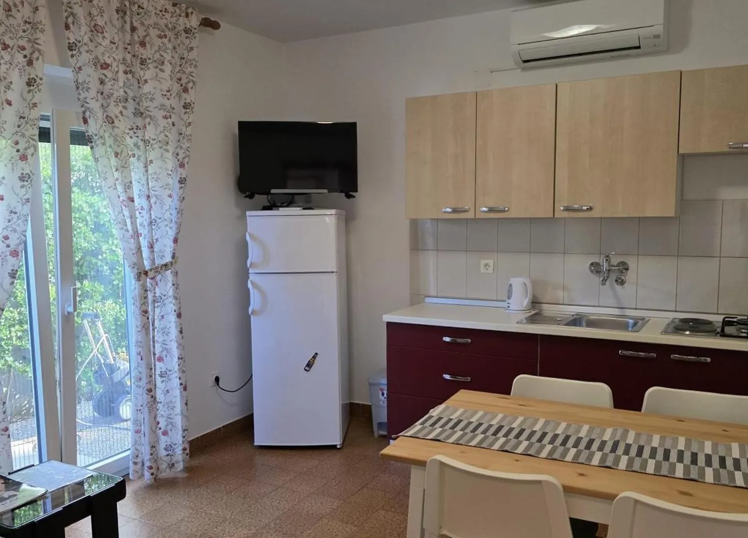 Πανσιόν Apartmani Eta Pag Town Κροατία